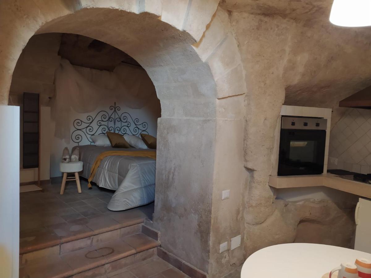 Palazzo Lombardi Cave & Suite Matera Szoba fotó